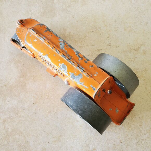 Vintage 1950's Hubley Pressed Steel Orange Diesel Steamroller collectible toy - Picture 7 of 11